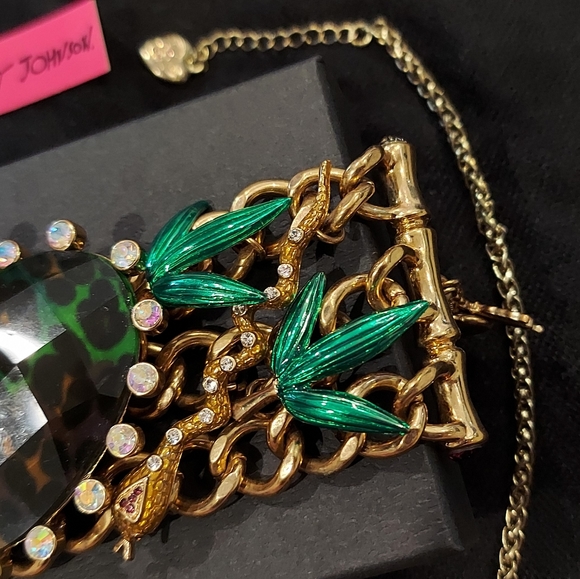 Betsey Johnson JUNGLE NECKLACE AND BRACELET SET VINTAGE - Picture 8 of 9